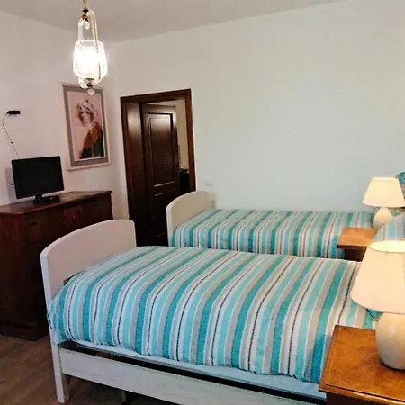 לינה וארוחת בוקר Mazzini